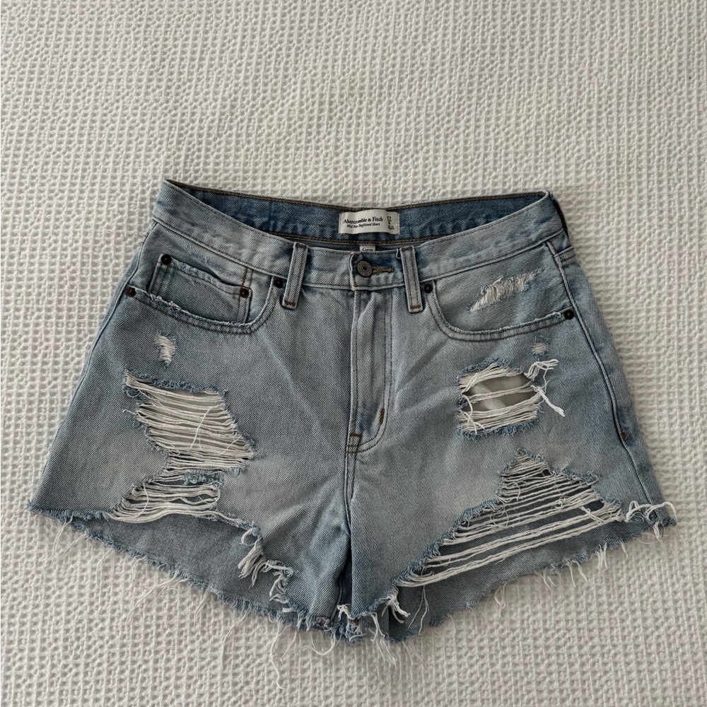 Abercrombie curve love mid rise boyfriend shorts